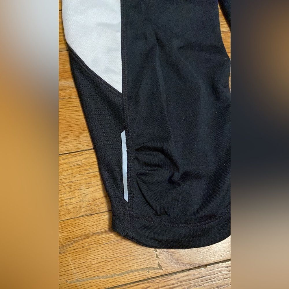 Athleta COLORBLOCK BE FREE KNICKER Sz.Sm - Picture 4 of 9